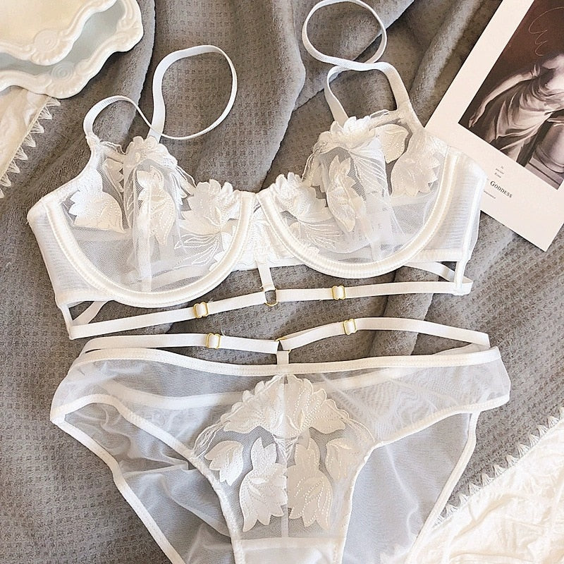 Ensemble lingerie floral - Dentelle-Avenue