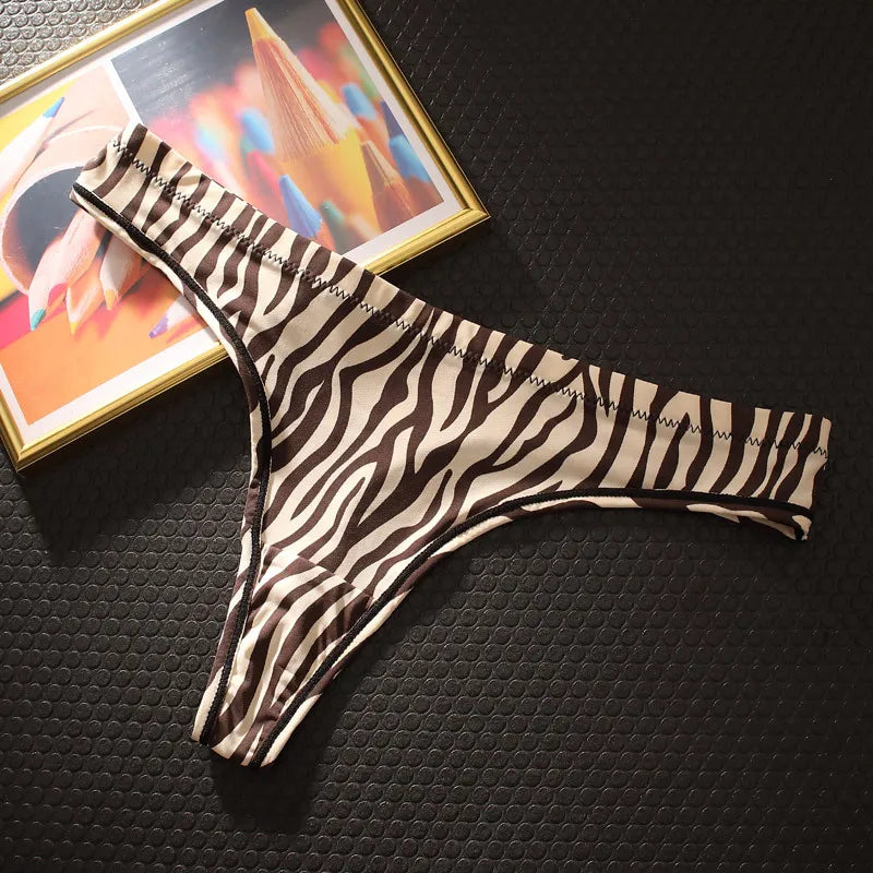 Tanga en soie glacé - Dentelle-Avenue
