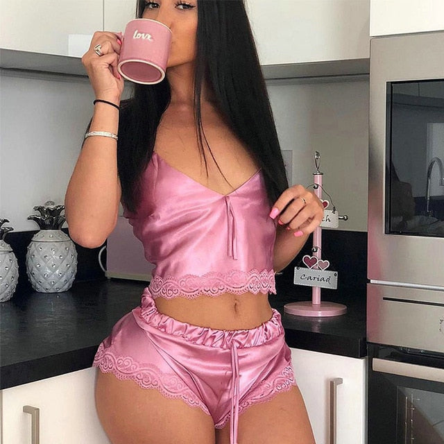 Vêtements de nuit en soie - Dentelle-Avenue
