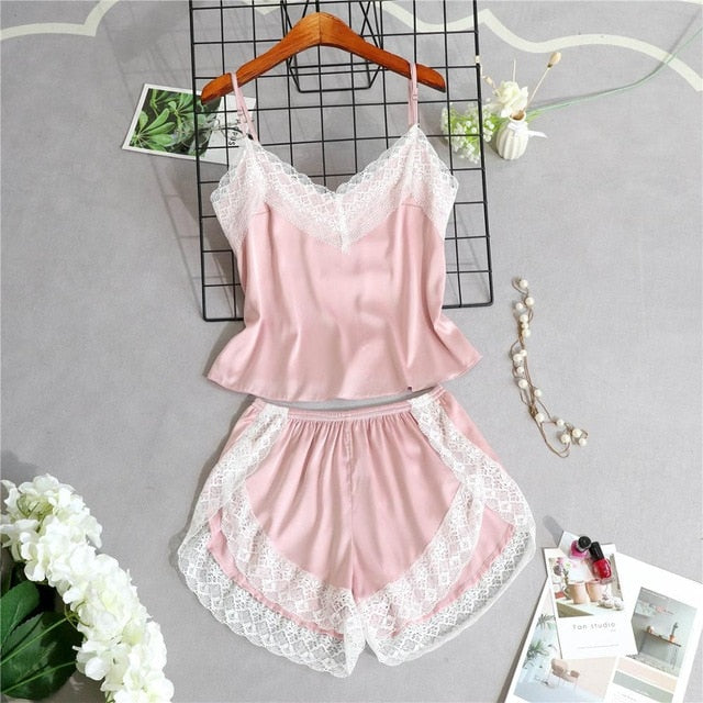 Pyjama en satin et dentelle - Dentelle-Avenue